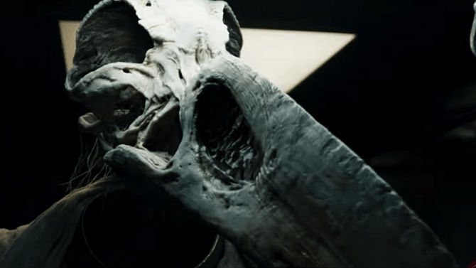 MOON KNIGHT First Clip Brings A Horror Vibe To The MCU As Khonshu Closes In On Steven Grant